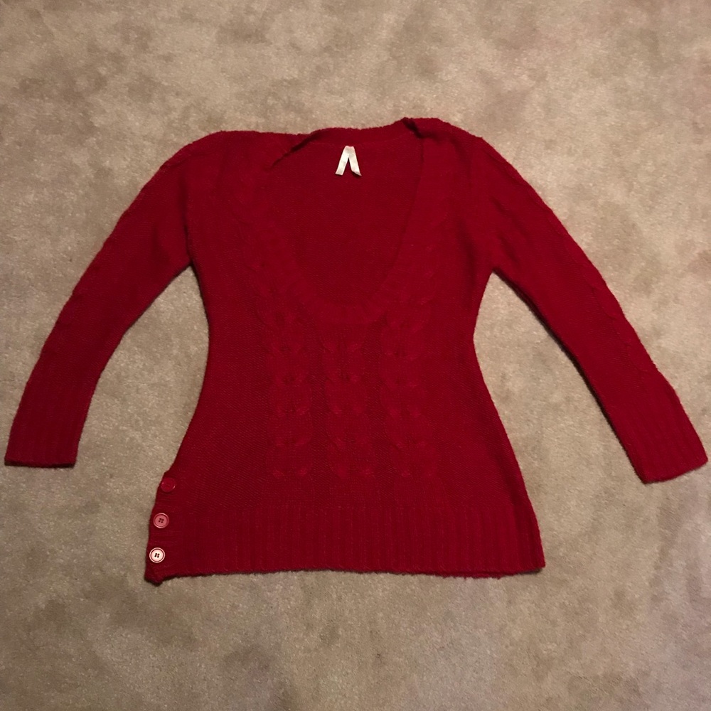 Near new red Vanity sweater size XL